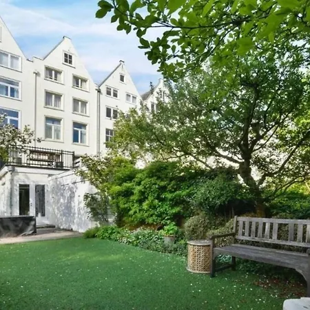 Authentic Canal House With Cinema
