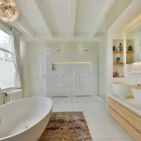 Authentic Canal House With Cinema *