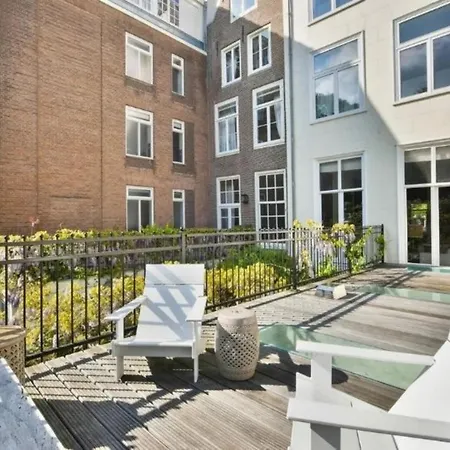 Dom wakacyjny Authentic Canal House With Cinema Amsterdam