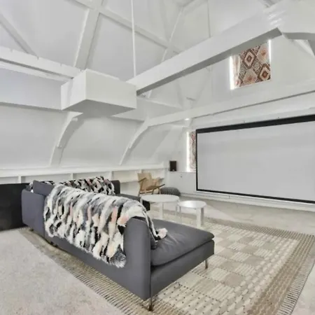 Authentic Canal House With Cinema * Amsterdam